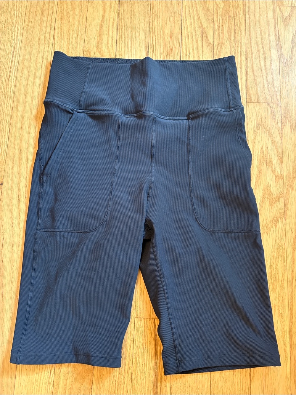 Zyia biker shorts with pocket sz medium - Picture 1 of 3